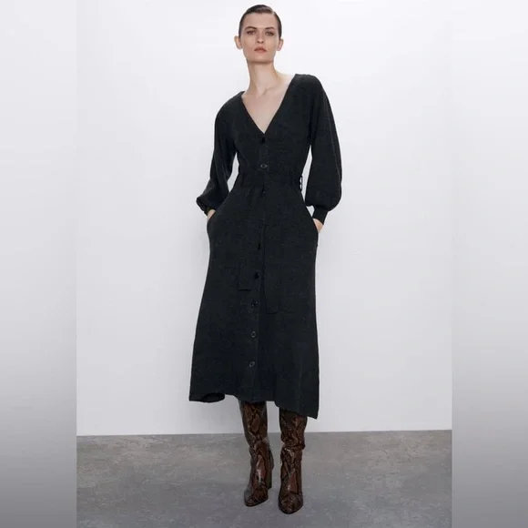 Zara knit midi dress with buttons Zara knit midi dress with buttons